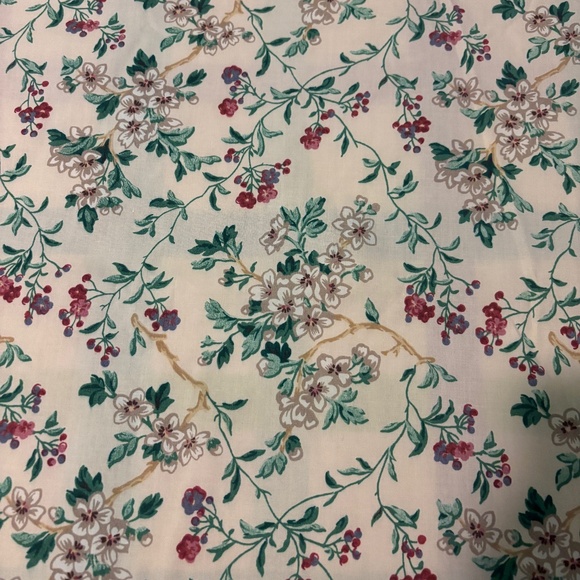 Maroon and Emerald Floral Twin Sheet Set - Picture 2 of 3